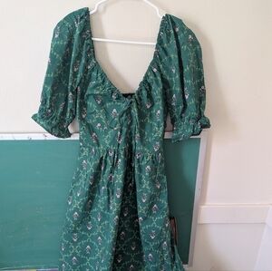 Green Floral Puff-Sleeve Maxi Dress